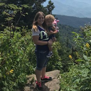 Meet your Posher, Kayla